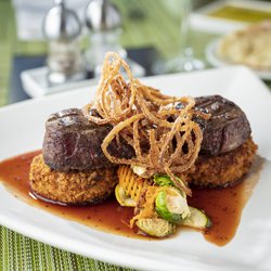 Beef Medallions with Fried Onions